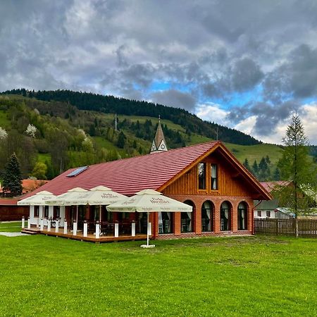 Biotour Camping & Restaurant Ghimeş-Făget Extérieur photo