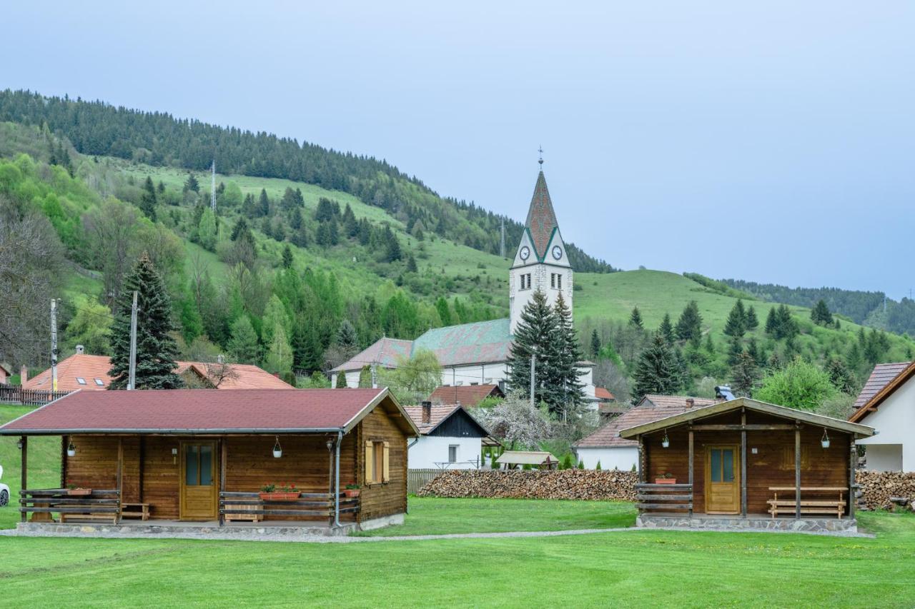 Biotour Camping & Restaurant Ghimeş-Făget Extérieur photo