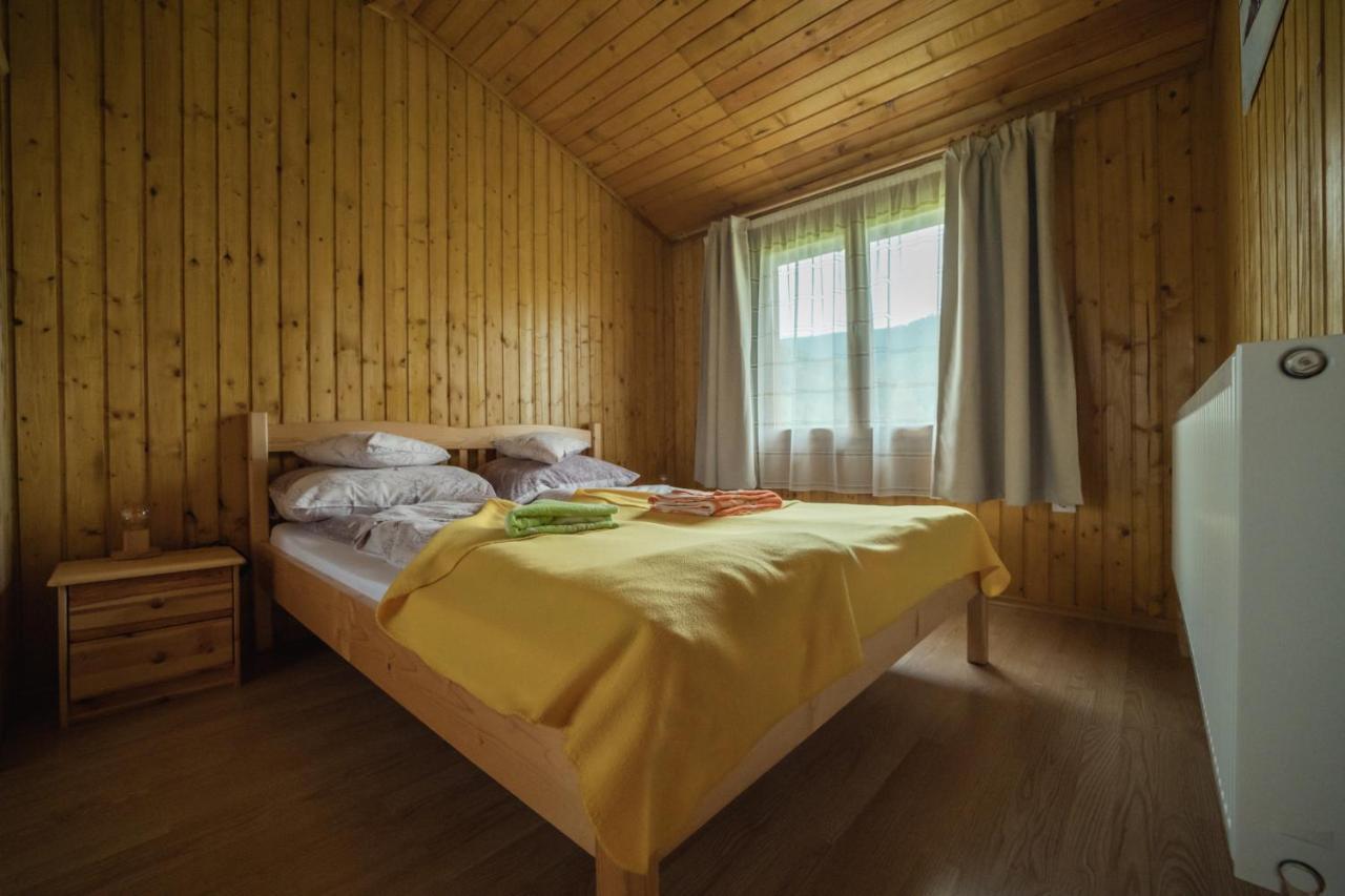 Biotour Camping & Restaurant Ghimeş-Făget Extérieur photo