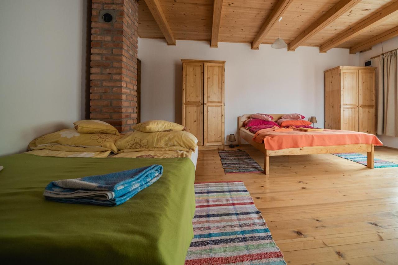 Biotour Camping & Restaurant Ghimeş-Făget Extérieur photo