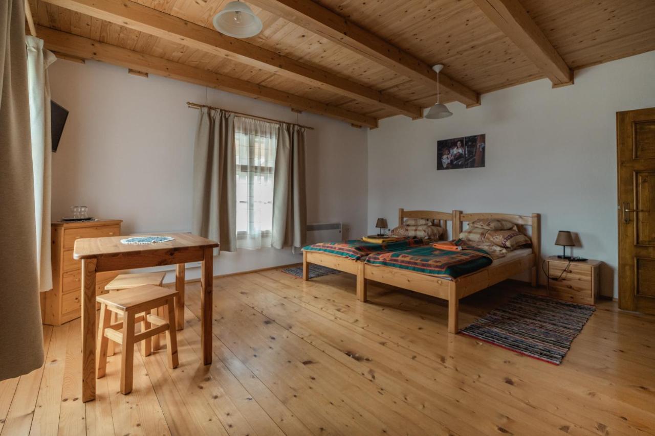 Biotour Camping & Restaurant Ghimeş-Făget Extérieur photo