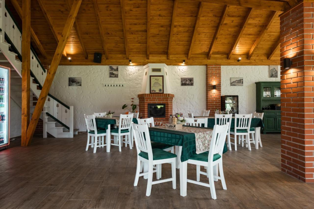 Biotour Camping & Restaurant Ghimeş-Făget Extérieur photo