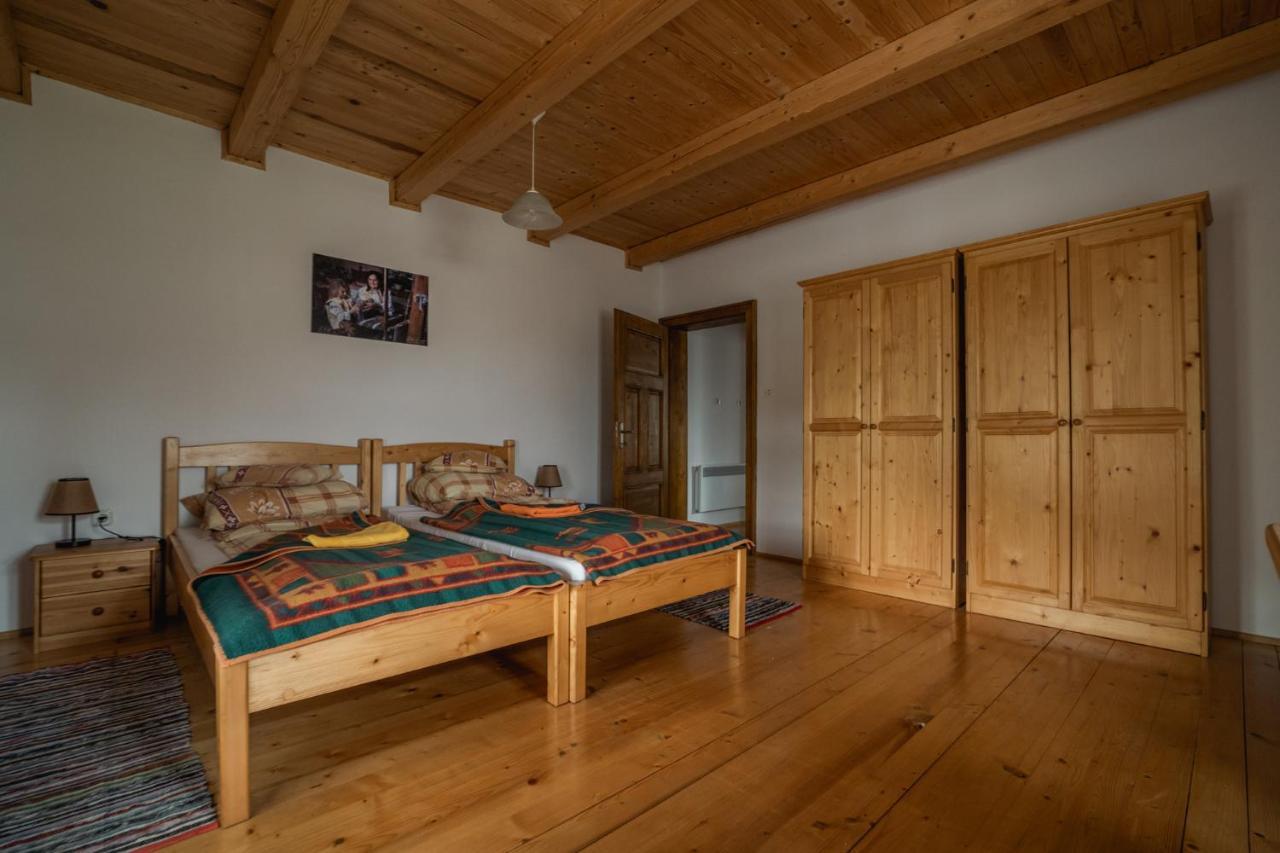 Biotour Camping & Restaurant Ghimeş-Făget Extérieur photo