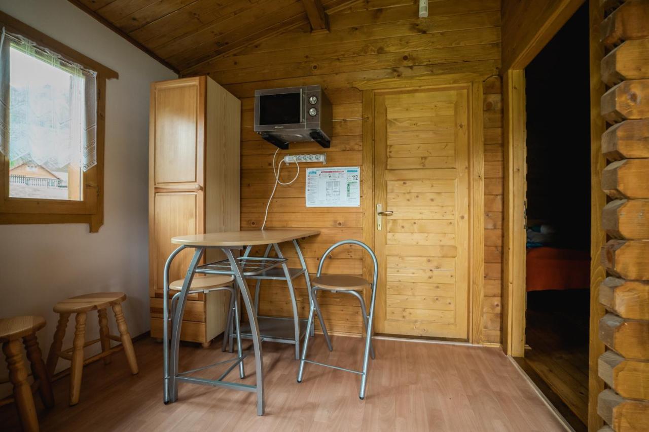 Biotour Camping & Restaurant Ghimeş-Făget Extérieur photo