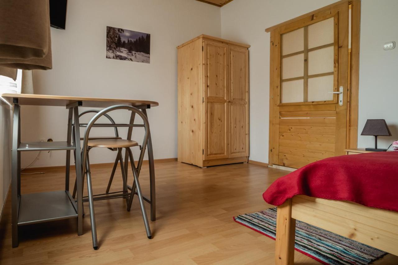 Biotour Camping & Restaurant Ghimeş-Făget Extérieur photo
