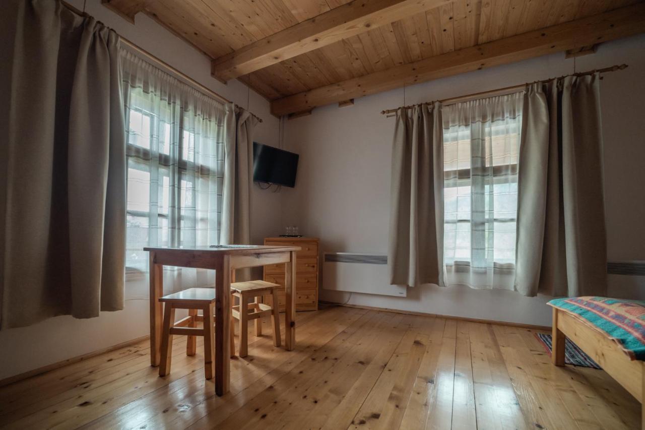 Biotour Camping & Restaurant Ghimeş-Făget Extérieur photo