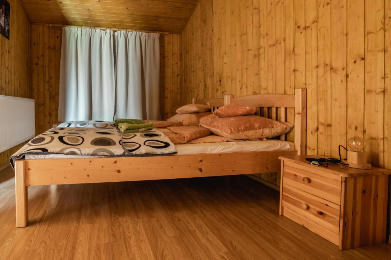 Biotour Camping & Restaurant Ghimeş-Făget Extérieur photo