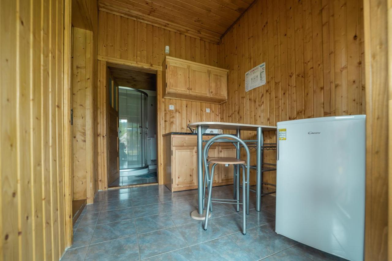 Biotour Camping & Restaurant Ghimeş-Făget Extérieur photo