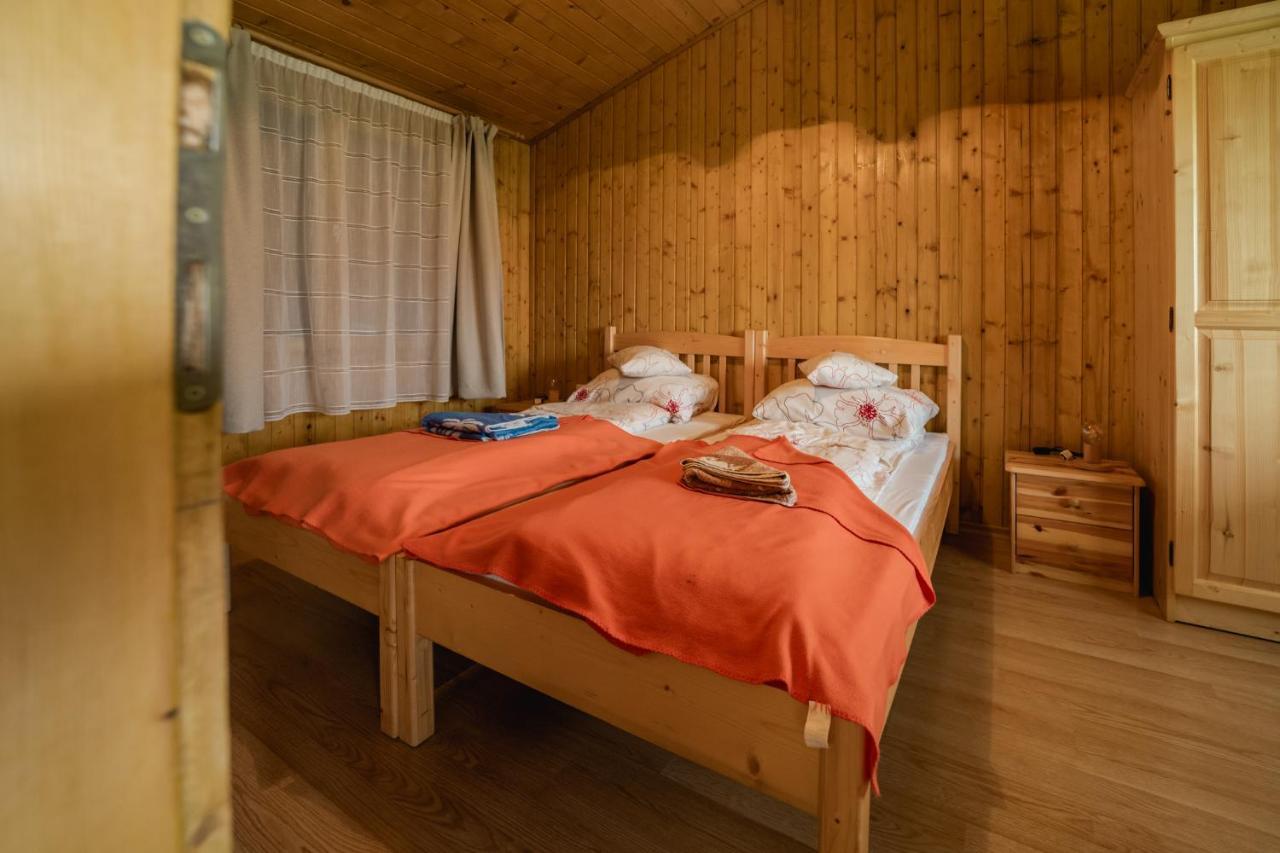 Biotour Camping & Restaurant Ghimeş-Făget Extérieur photo