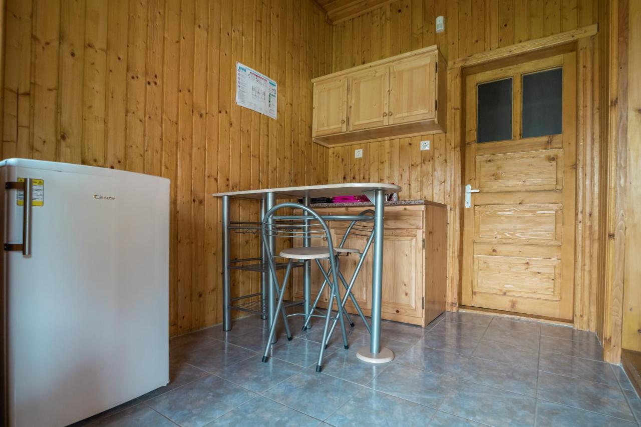 Biotour Camping & Restaurant Ghimeş-Făget Extérieur photo