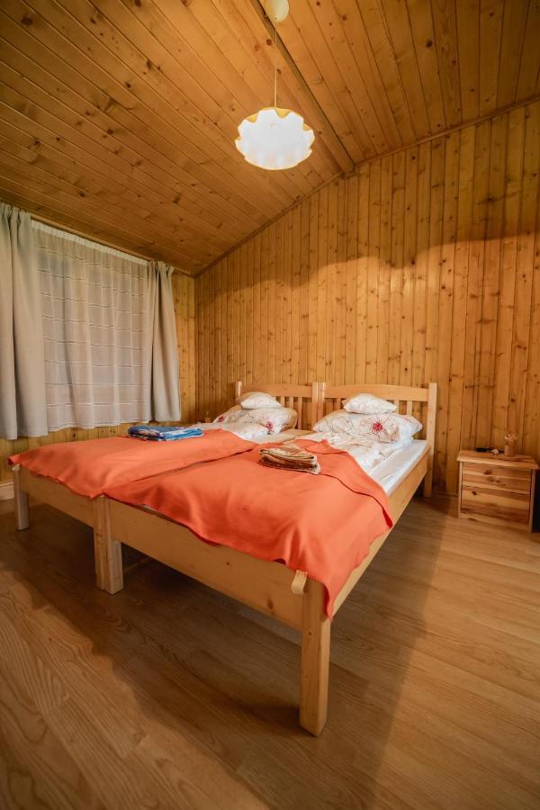 Biotour Camping & Restaurant Ghimeş-Făget Extérieur photo